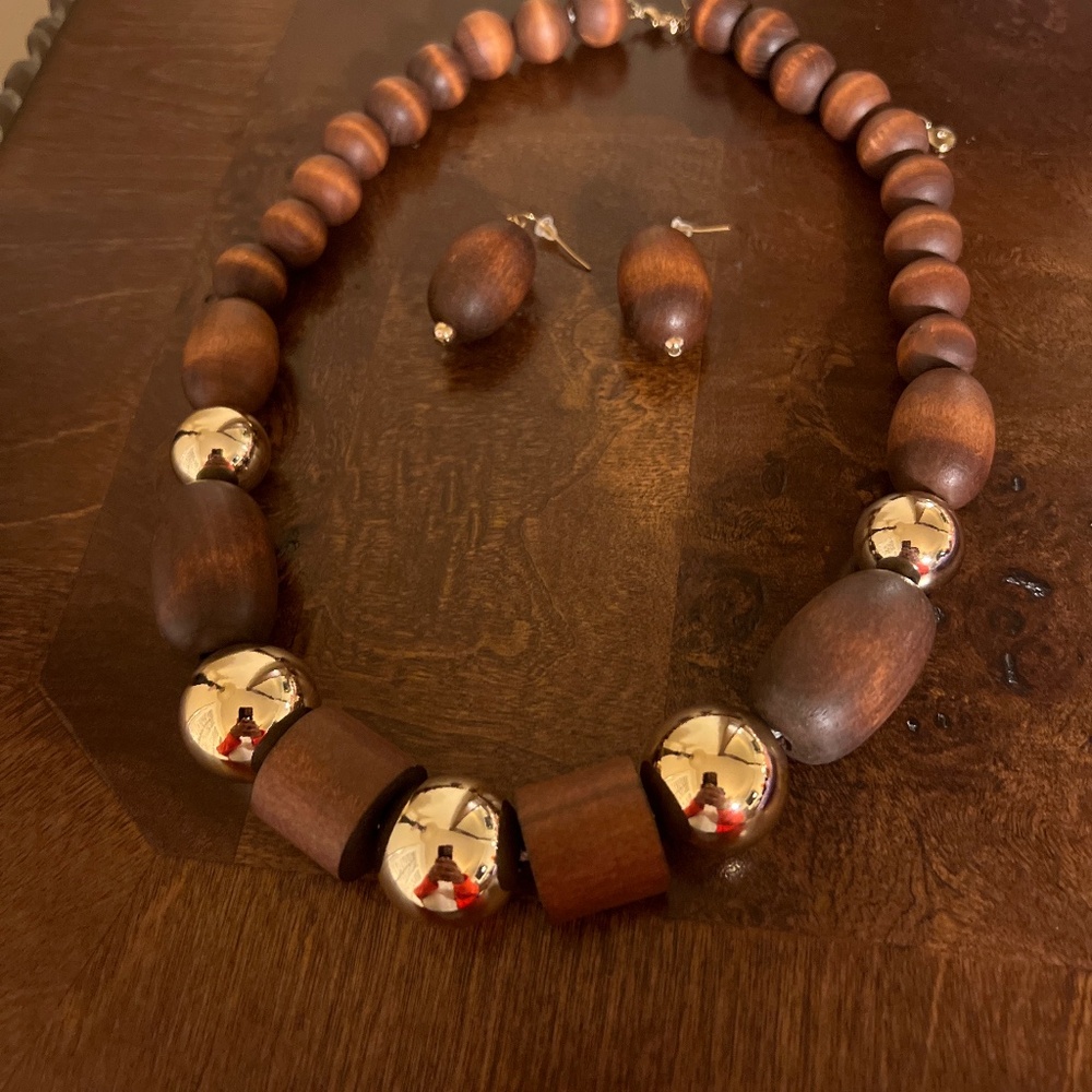 Gold Wooden Necklace & Earrings Set